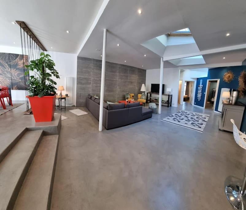 Dinard : Loft De 175 M² - A 150 M De La Plage Exterior photo