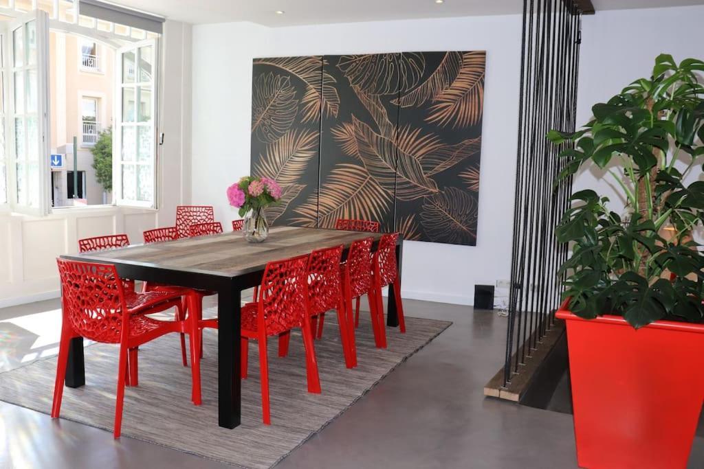 Dinard : Loft De 175 M² - A 150 M De La Plage Exterior photo
